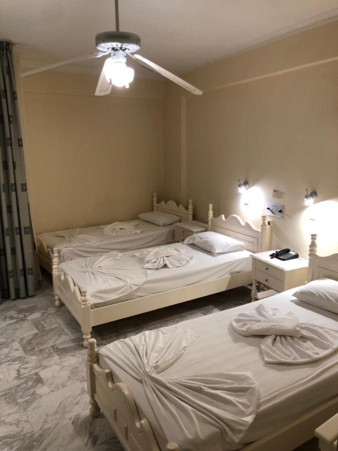 Amanda Hotel Karlovassi Eksteriør bilde